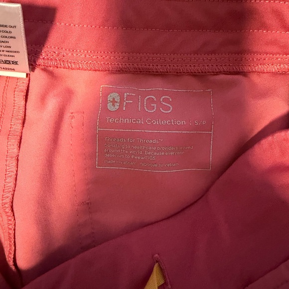 Figs Scrub Set - Pink - Picture 3 of 3